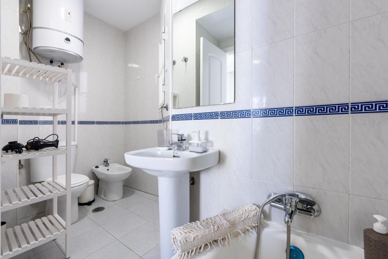 Apartamento Centrico La Victoria Malaga Exterior photo